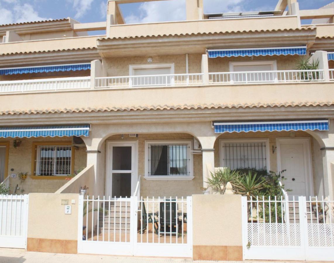 Town House Villa Los Nietos Eksteriør billede
